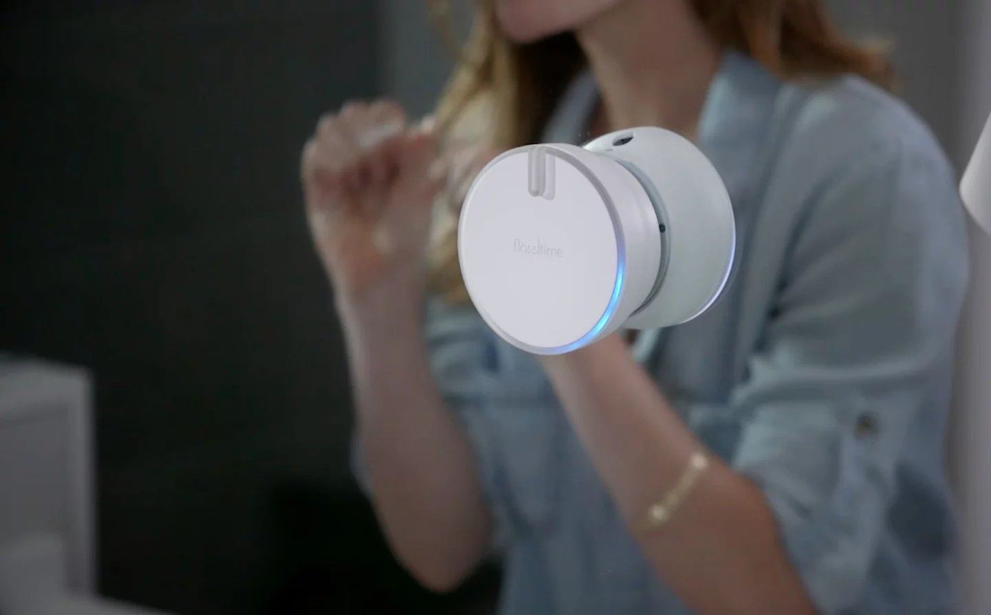 Flosstime motivates users to floss their teeth