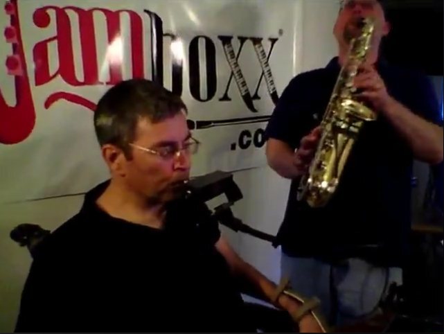Dave Whalen using a Jamboxx to jam with Mike DiCesare