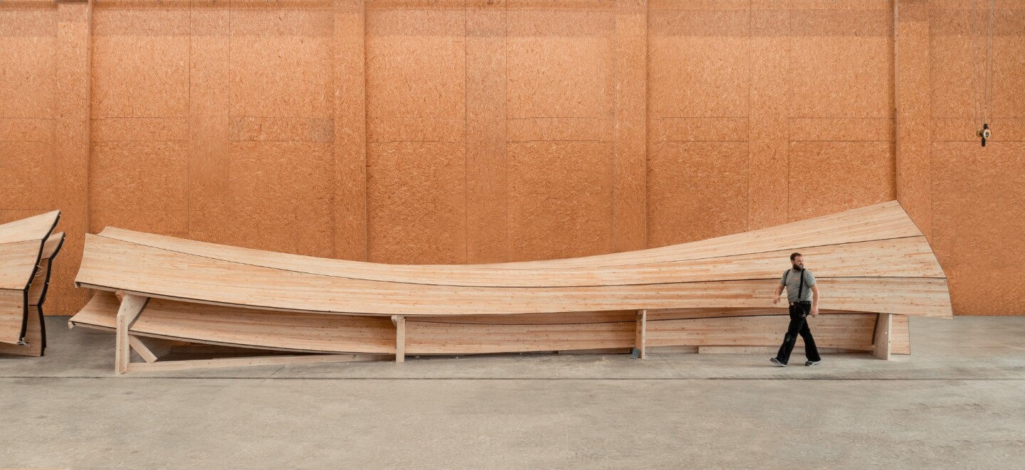 The Urbach Tower is made up of a set of CLT panels that were warped through a carefully crafted drying process