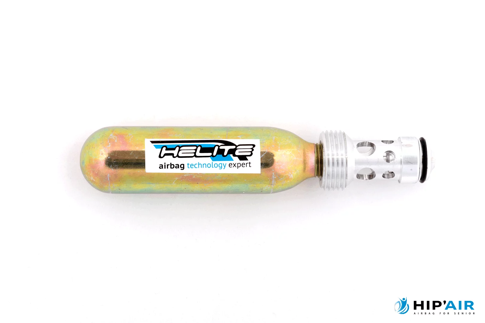 The Hip'Air is powered by replaceable CO2 cartridge, making it easy to reload