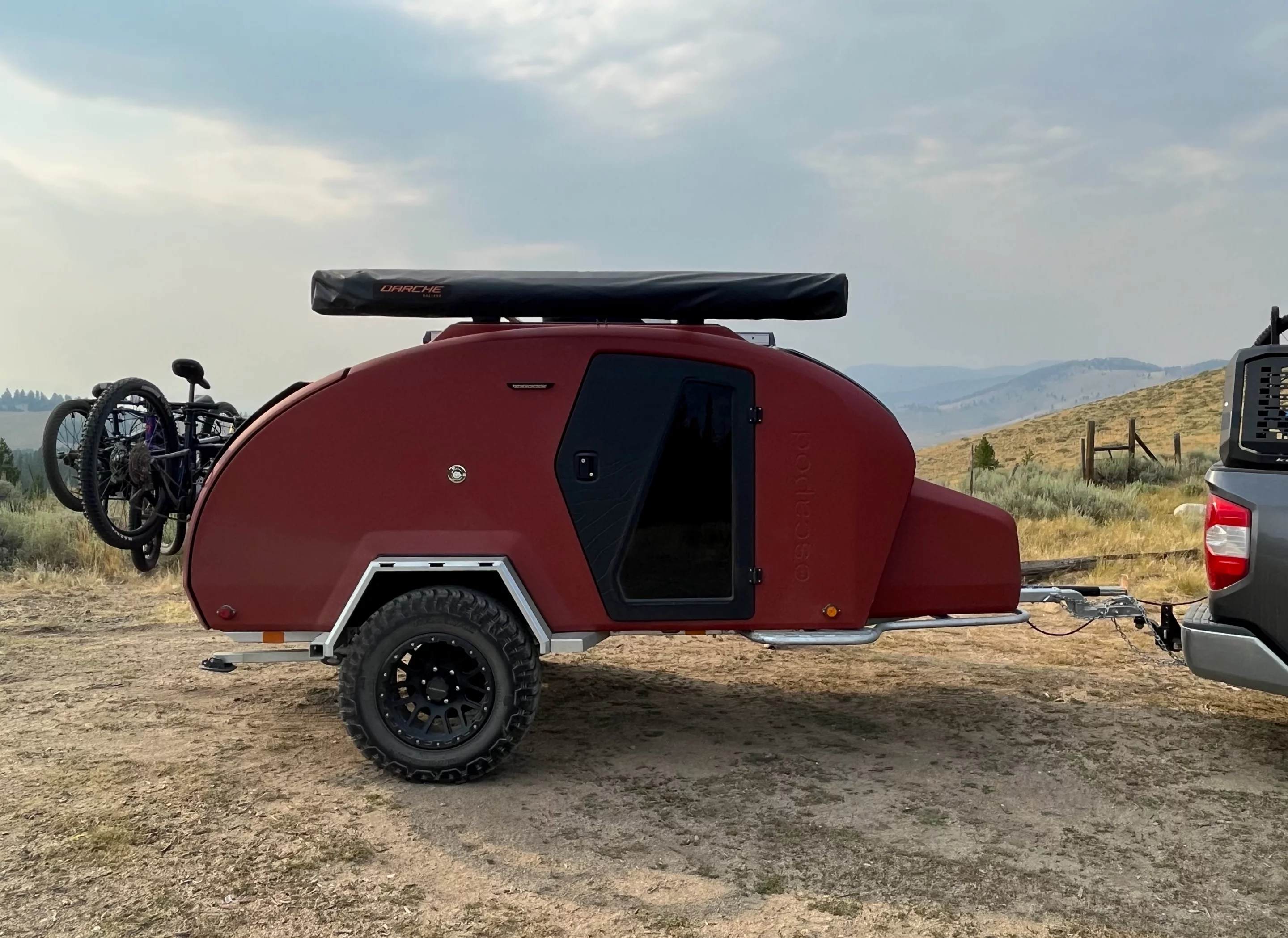 We took a trip though the rugged, gorgeous forests of southern/central Idaho to try Escapod's newest teardrop camping trailer
