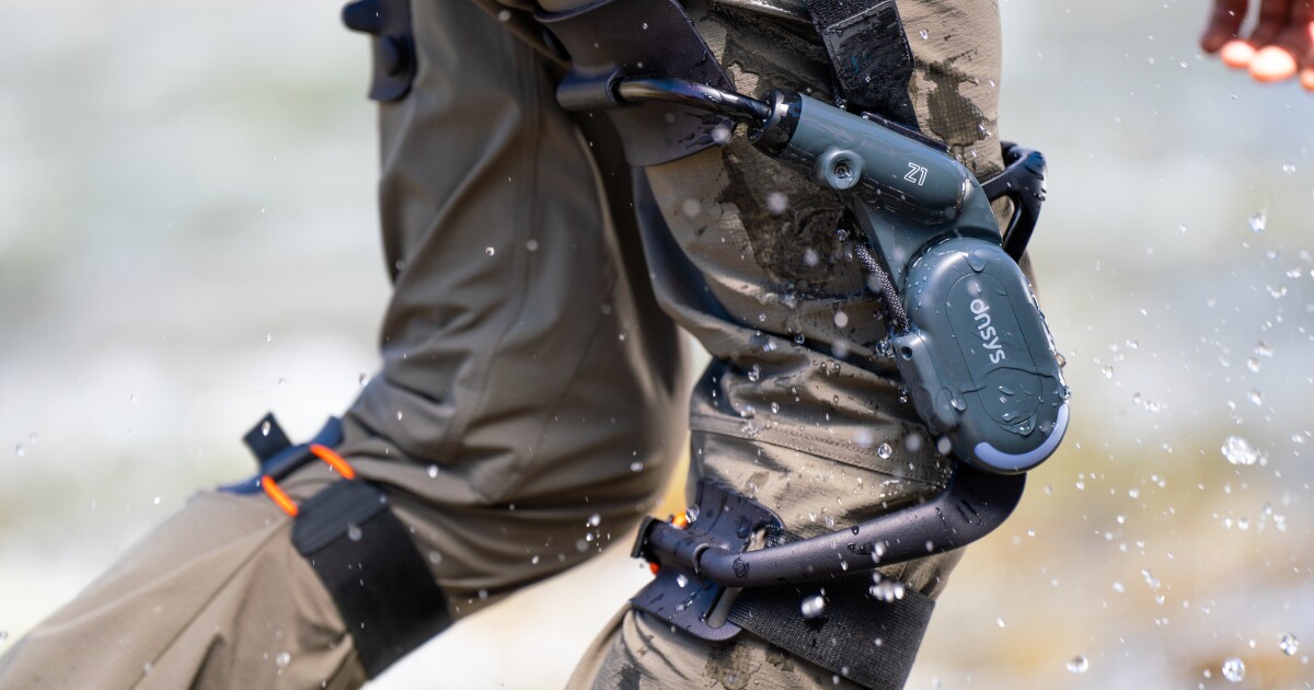 Knee exoskeleton enhances leg strength by 50 percent Knee exoskeleton enhances leg strength by 50 percent