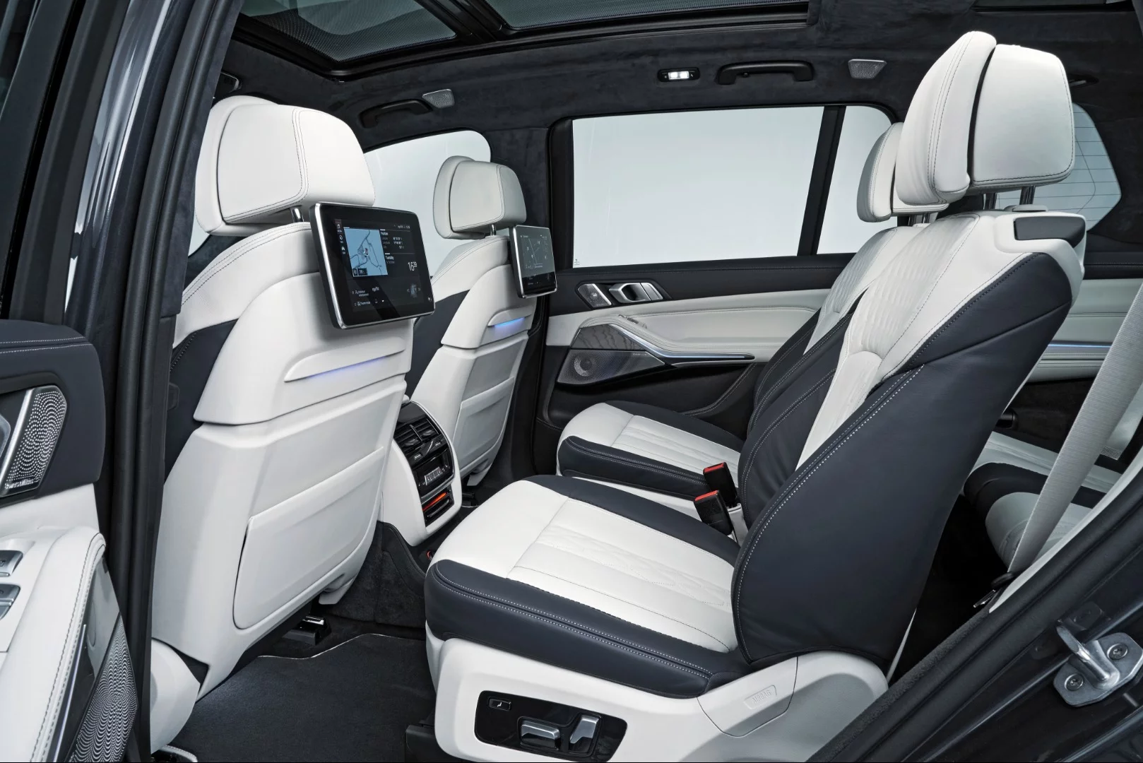 2019 BMW X7: second row can be specified with three seats, or two really comfy ones