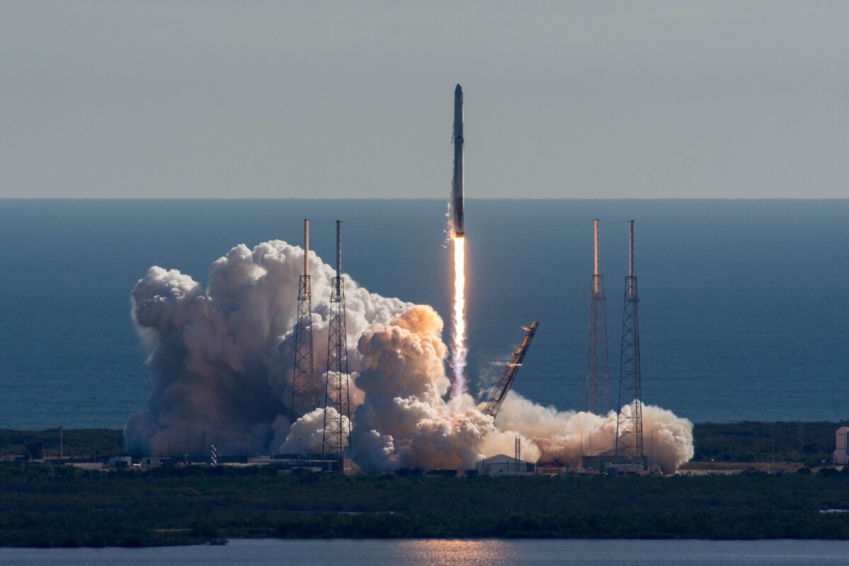 SpaceX's CRS-13 mission lifts off