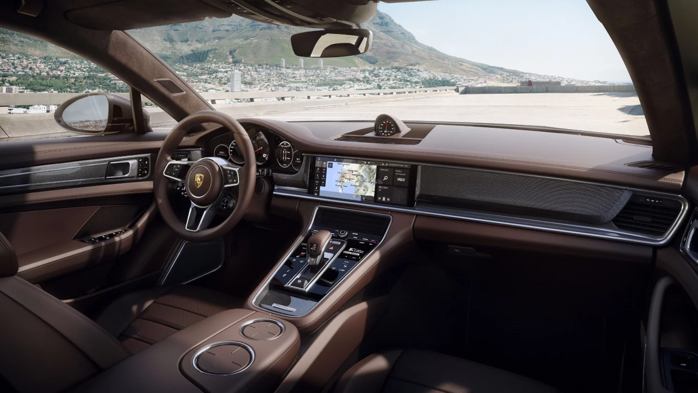 Nothing has changed up front in the Panamera Sport Turismo