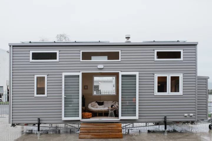 The Kahurangi Koinga Tiny House was delivered as a turnkey model for NZD 148,500 (roughly US$94,000)