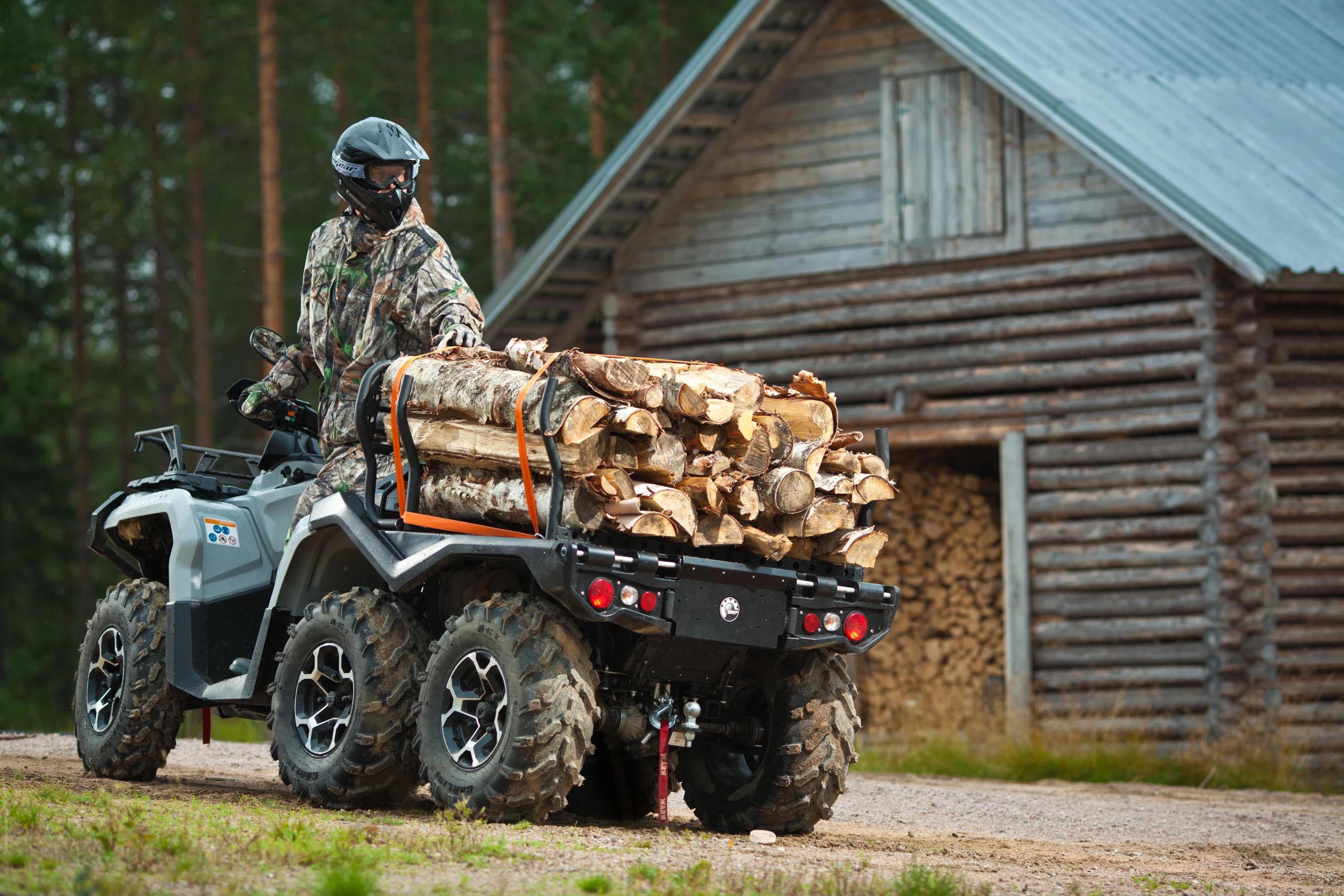 The Outlander 6x6 gets work done