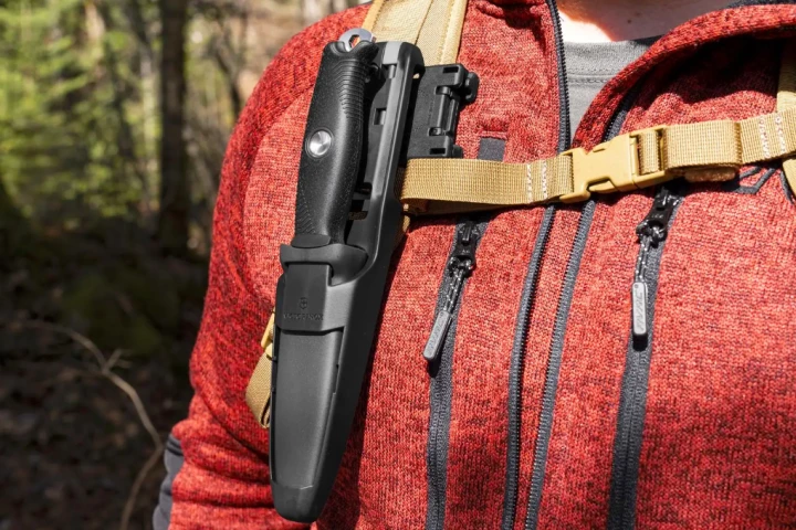 Strap the Venture Pro knife to your belt or pack strap with the included holder, and you have a fire-starting fixed-blade multitool set at the ready