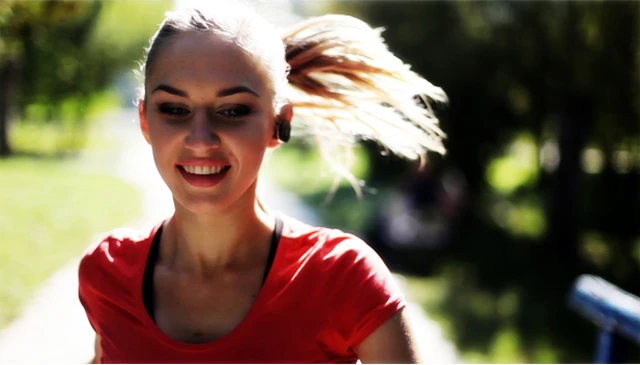 The Earity buds connect with your mobile device over Bluetooth 4.0 within a range of 32 ft (10 m)