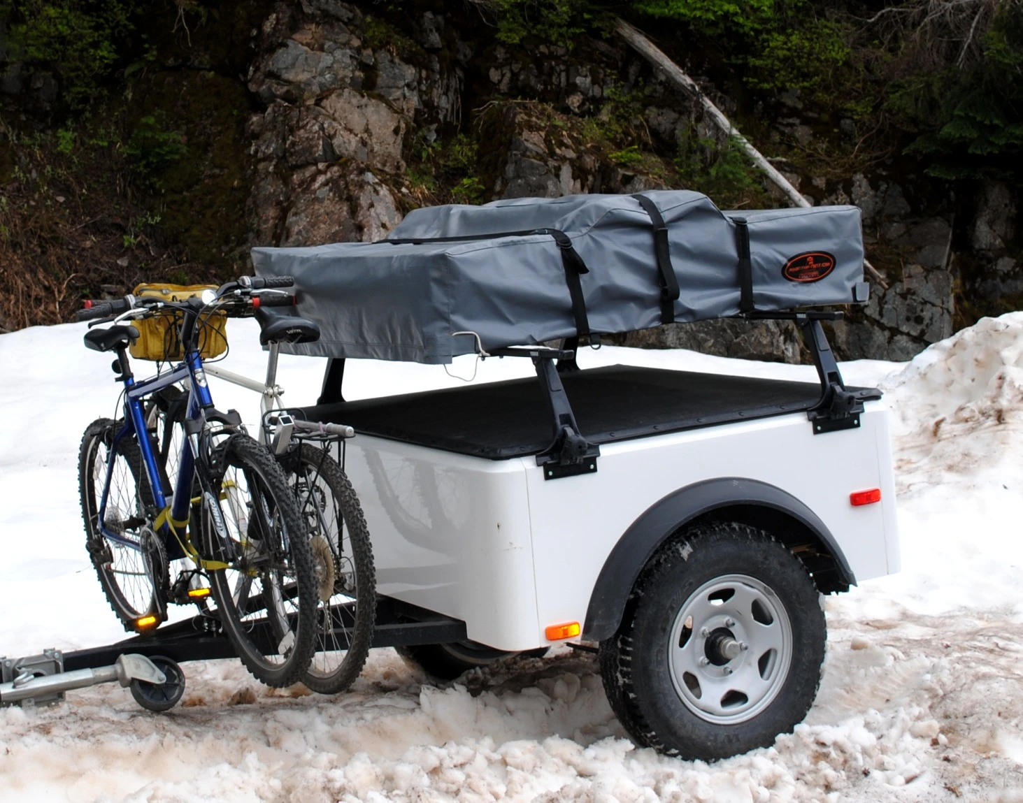 The customer builds up his own custom-built trailer