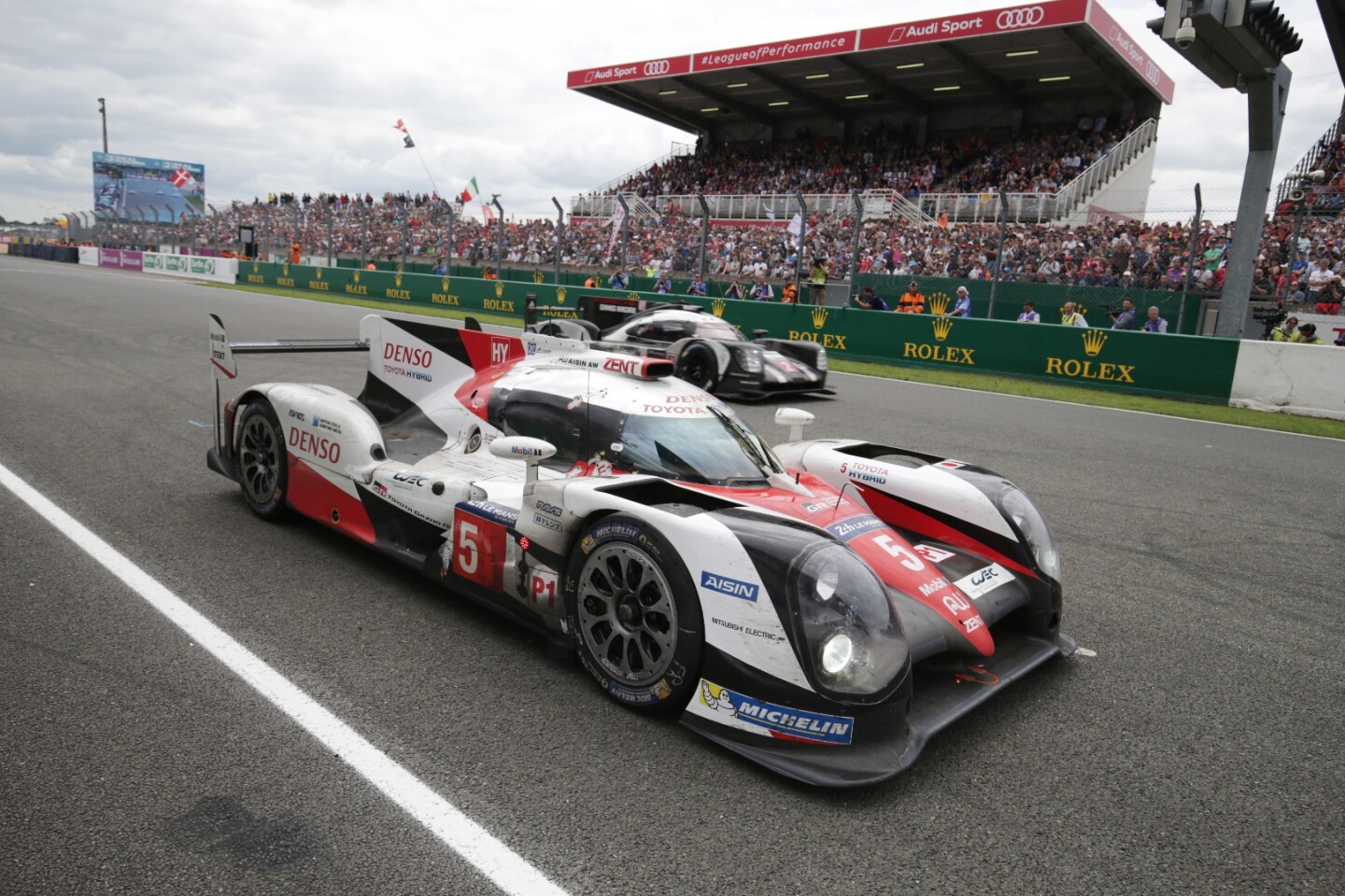 The Toyota TS050 Hybrid sits stranded, just 3 minutes from completing an historic win