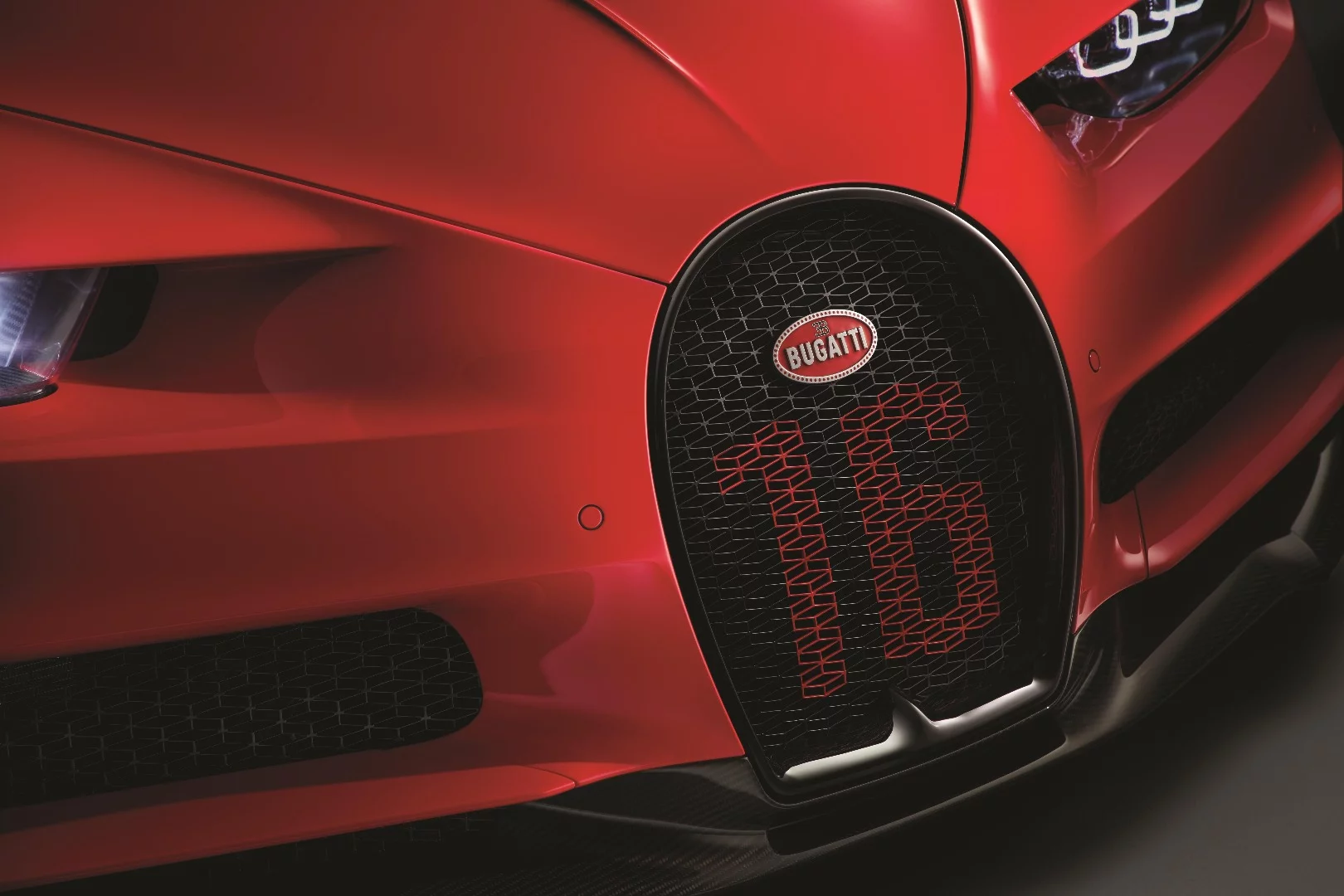 To let the world know that the car has 16 cylinders, Bugatti added a large "16" painted to the front grille of the Chiron Sport