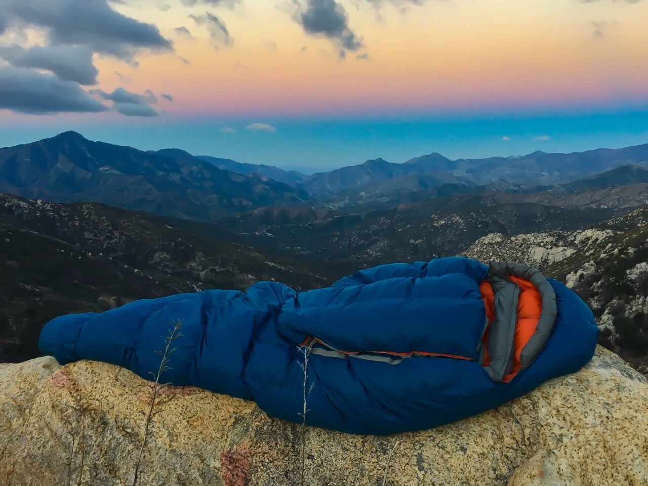 NoZipp's sleeping bag uses magnets for easier entry and exit