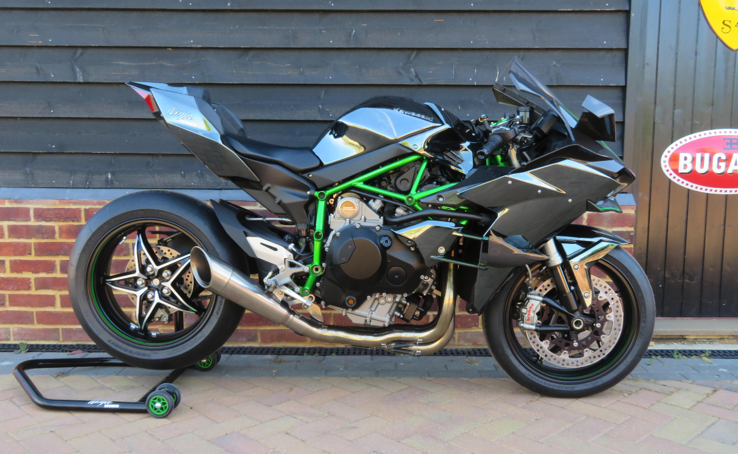 At 310 hp, the Kawasaki H2R is the most powerful production motorcycle ever created, and cost £41,000 when it was released in 2015. Which makes this bike, with one kilometre on the odometer, a bargain at the $34,787 (£26,450) it sold for. Auction Description
