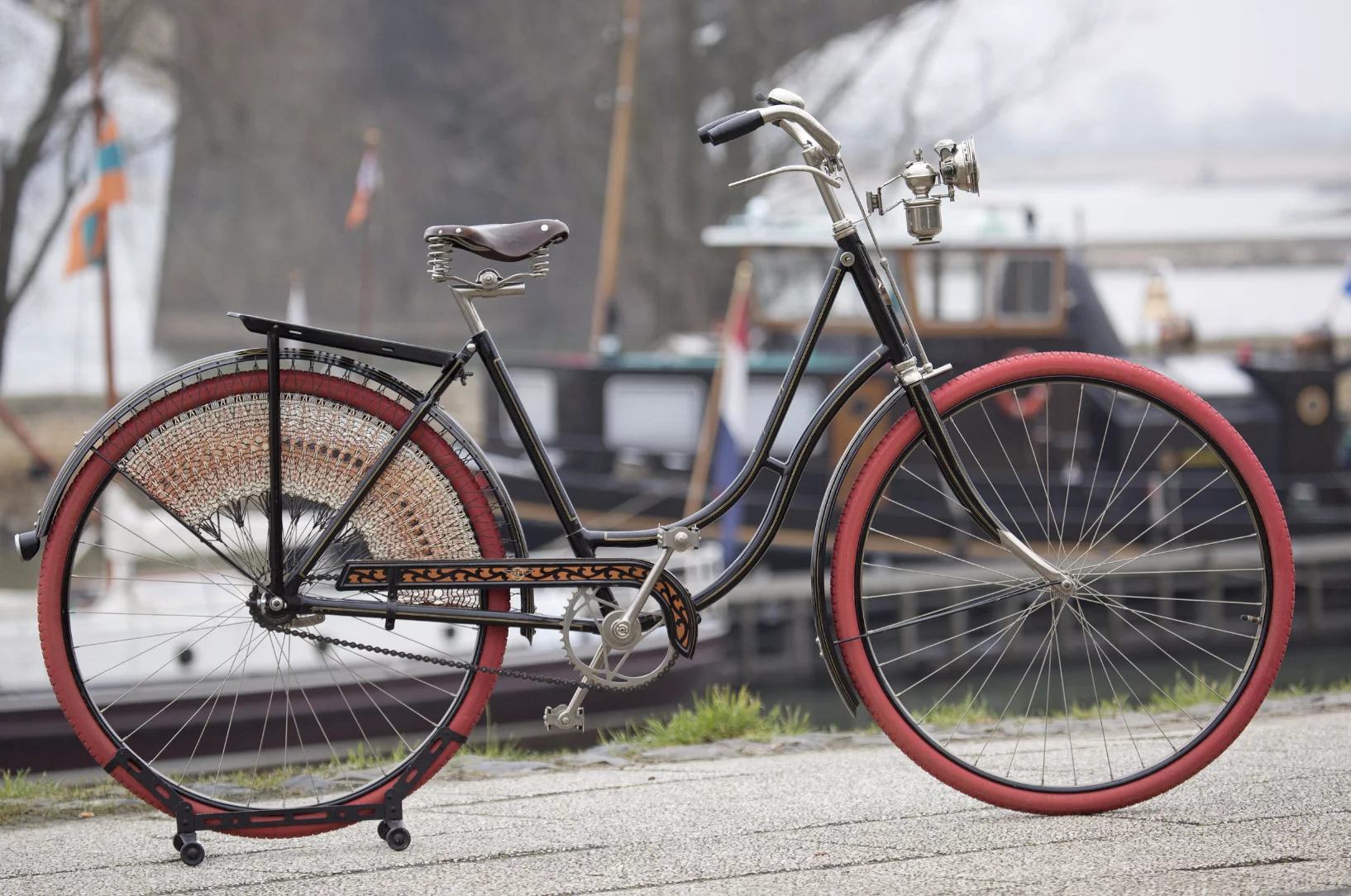 This 1925 Mercedes TYPE 8 Ladies' Bicycle sold for €10,925 ($11,896)