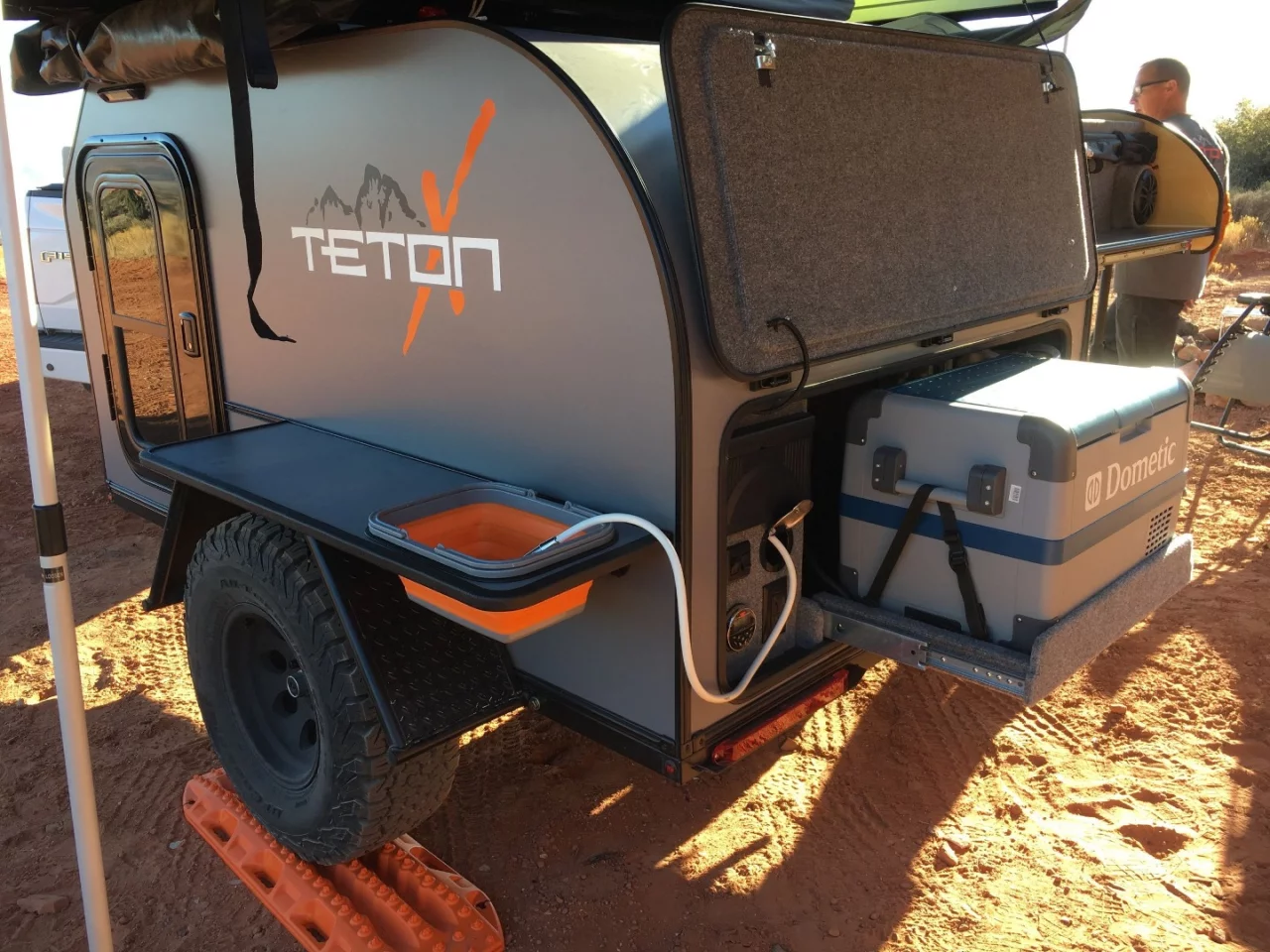 TetonX Off-Axis trailer