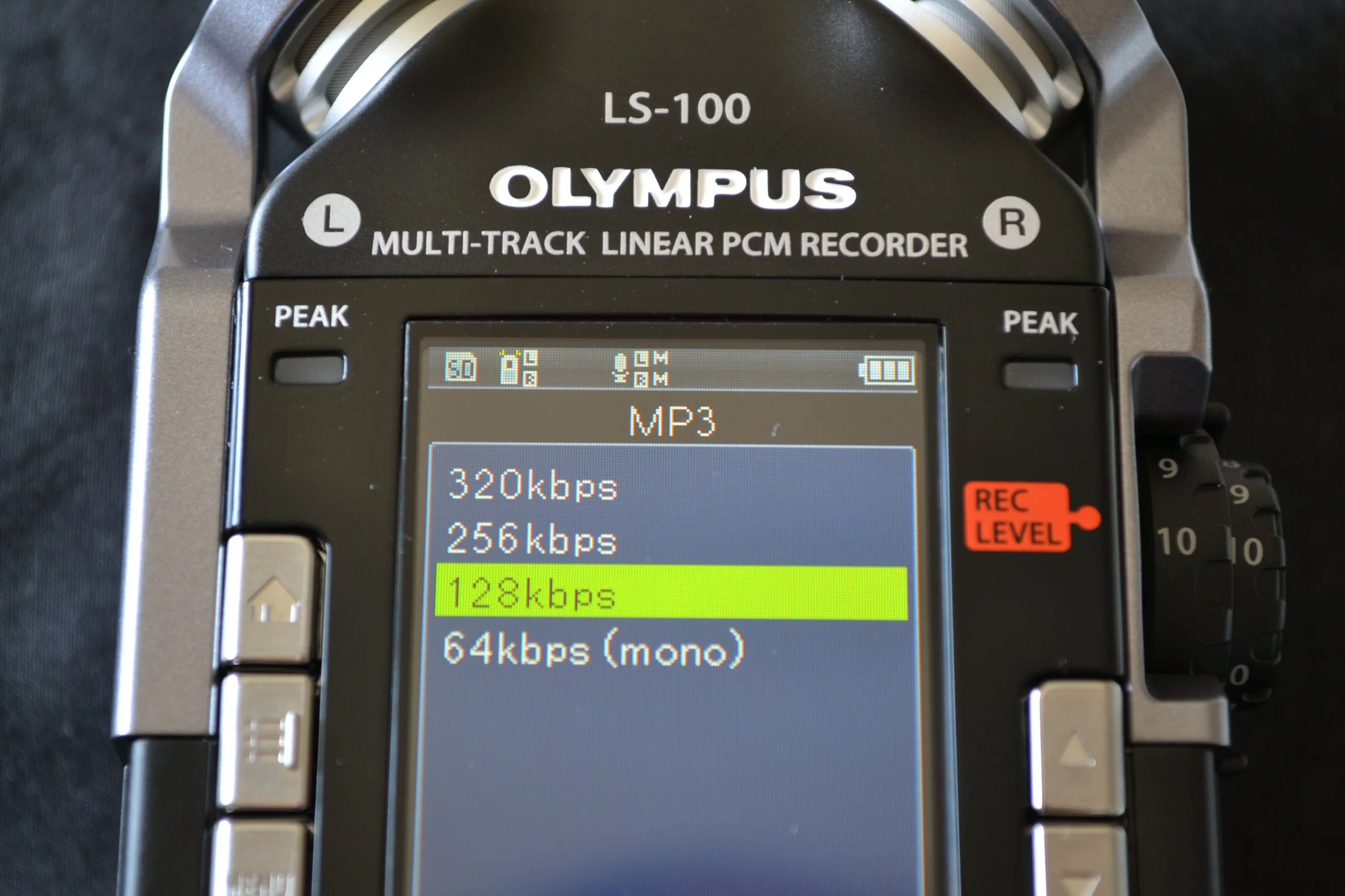 The LS-100 can record to MP3 at up to 320 kbps