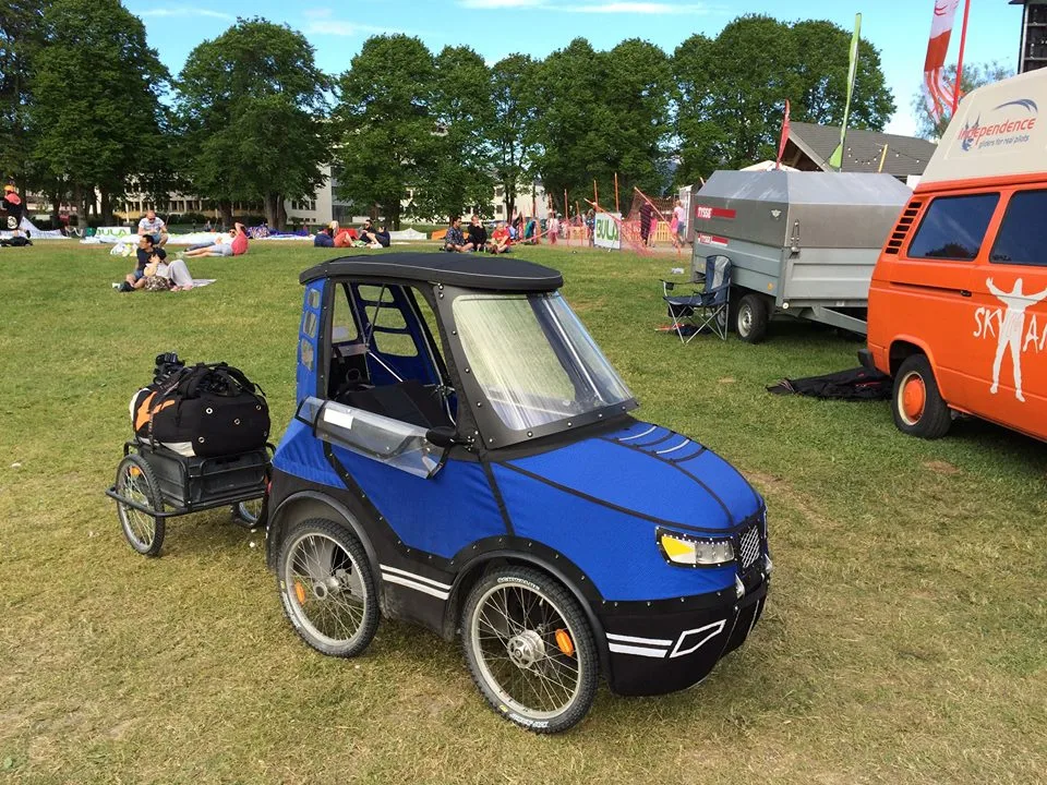 The PodRide has a hitch for towing a trailer