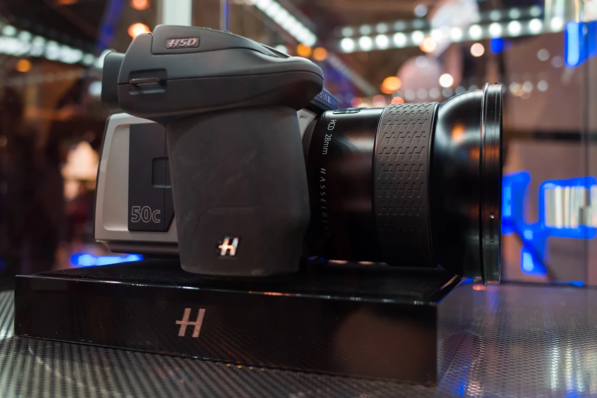 The H5D-50c is the first medium-format camera from Hasselblad to use a CMOS sensor