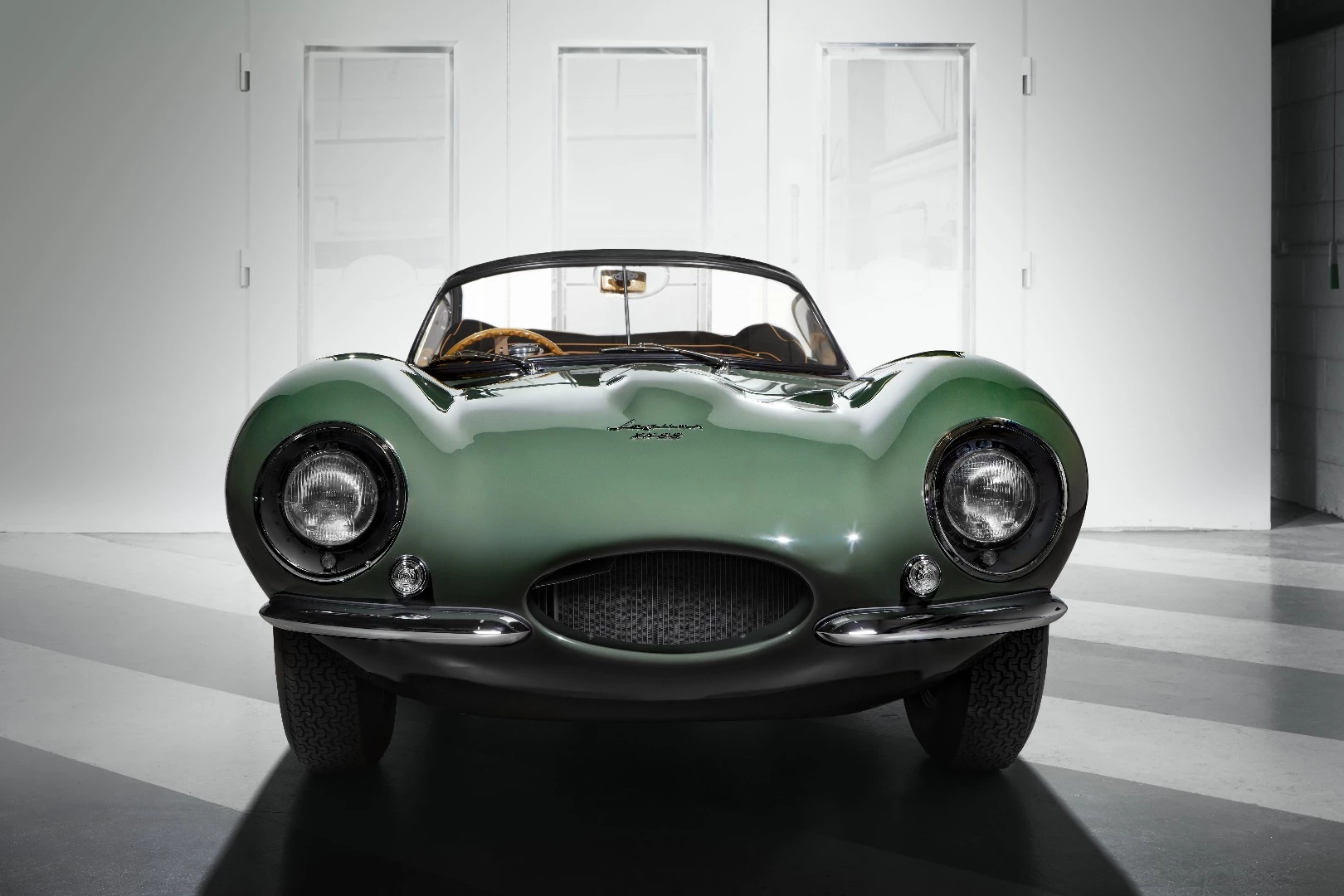 The Jaguar XKSS continuation model