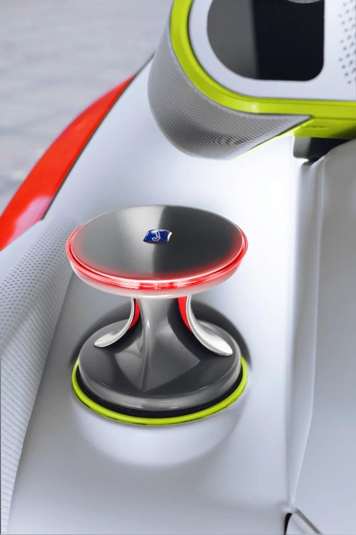 Inside the Rinspeed Oasis concept