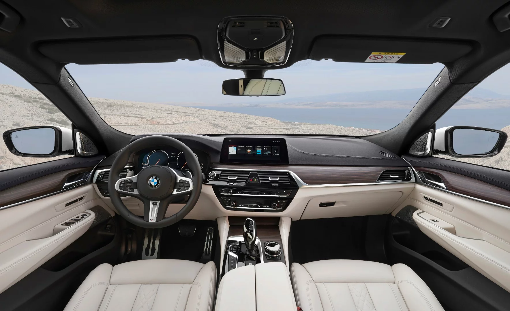 The interior of the 6 Series Gran Turismo is standard BMW fare