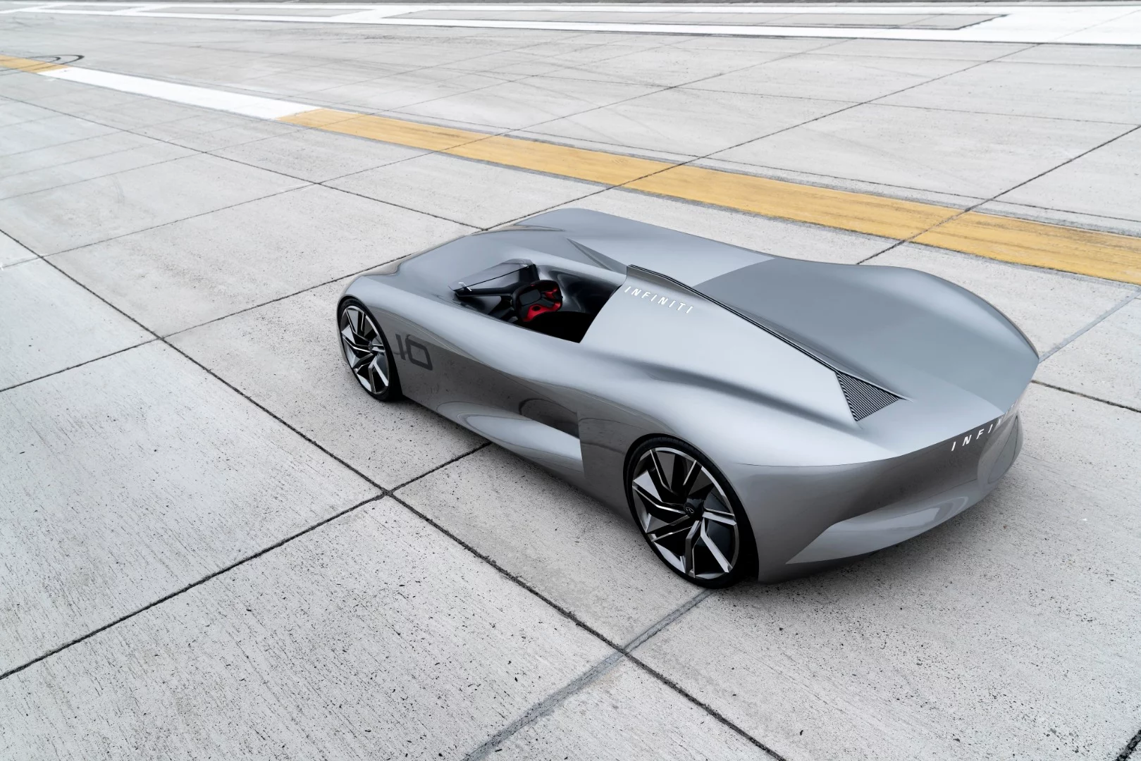 Infiniti Concept 10: aerodynamic lines