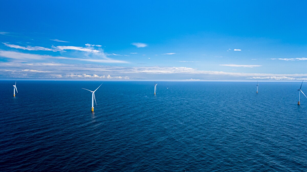 The Hywind farm sits 25 km off the coast of Scotland, and is made up of five 6-MW turbines spaced out over 4 sq km