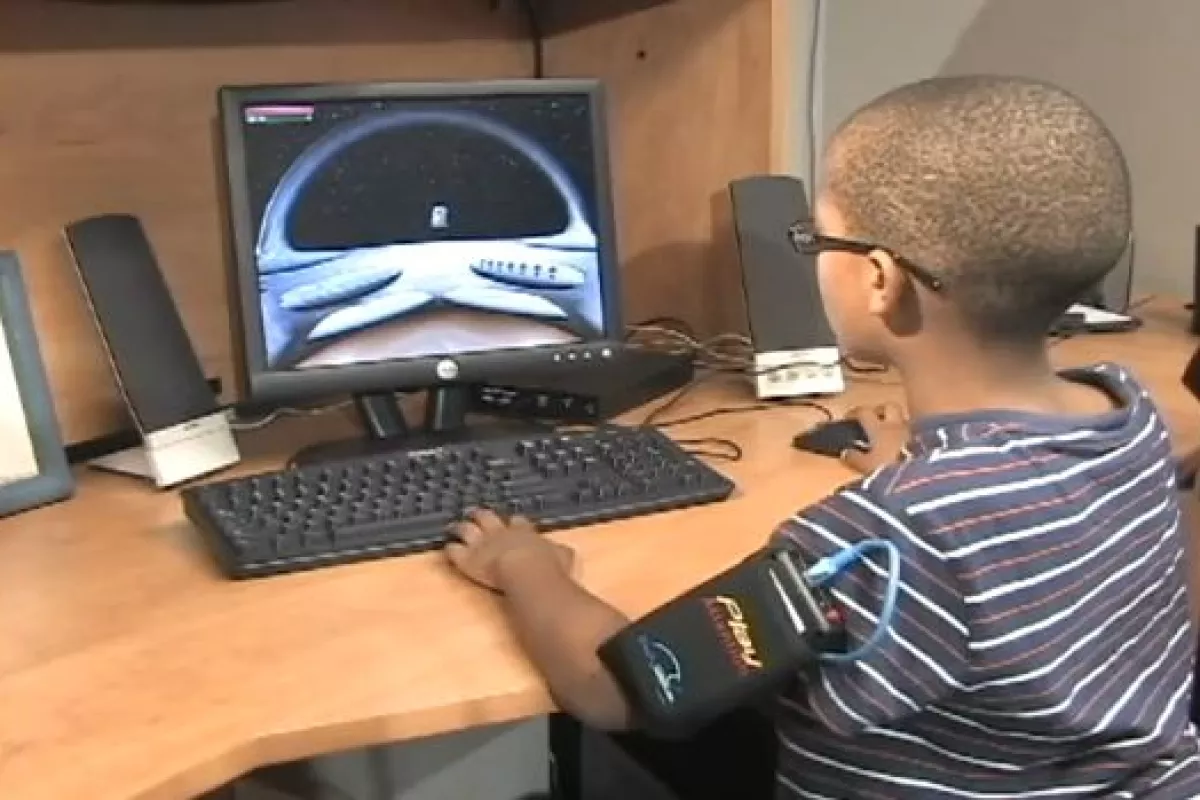 The BodyWave is the first device of its kind to measure brainwaves through the body rather than the scalp, allowing you to control a computer with your mind via an armband alone