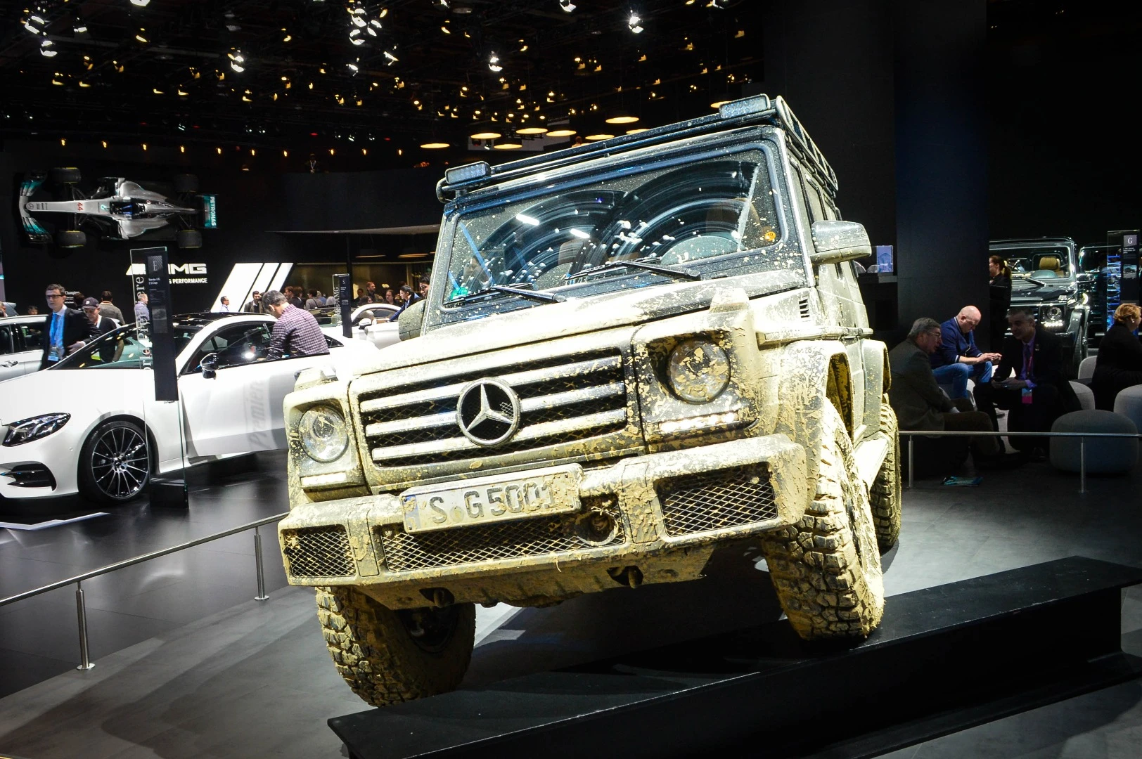 A not-so-new Mercedes G-Class appears next to the all-new G-Class