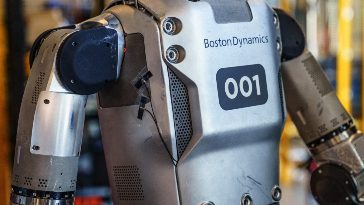 Boston Dynamics and Toyota Collaborate: Training Atlas to Learn ?url=http%3A%2F%2Fnewatlas Brightspot.s3.amazonaws.com%2Ffa%2F7c%2F4cd0b52748d3ae6d1ede2850094d%2Fscreenshot 2024 10 17 At 4.13.19%E2%80%AFpm