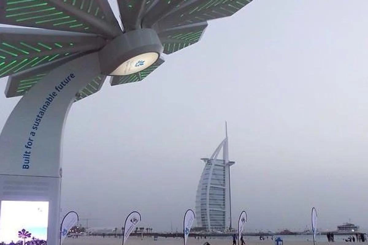 A Smart Palm has been installed on the beach in Dubai near to the Burj Al Arab
