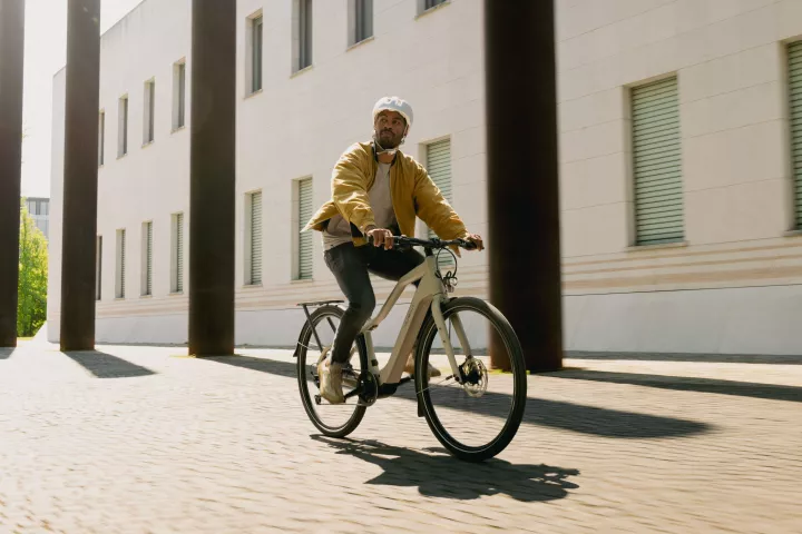 The Revo-C rides out as the first commuter ebike to make use of DJI's lightweight and torquey Avinox mid-drive motor