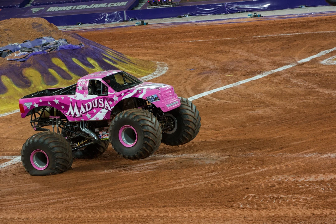 Madusa makes use of those 66-inch tires (Photo: Noel McKeegan/Gizmag.com)