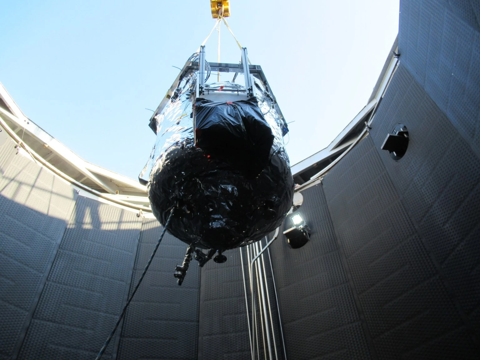 The system is designed to reduce cryo boil off to zero