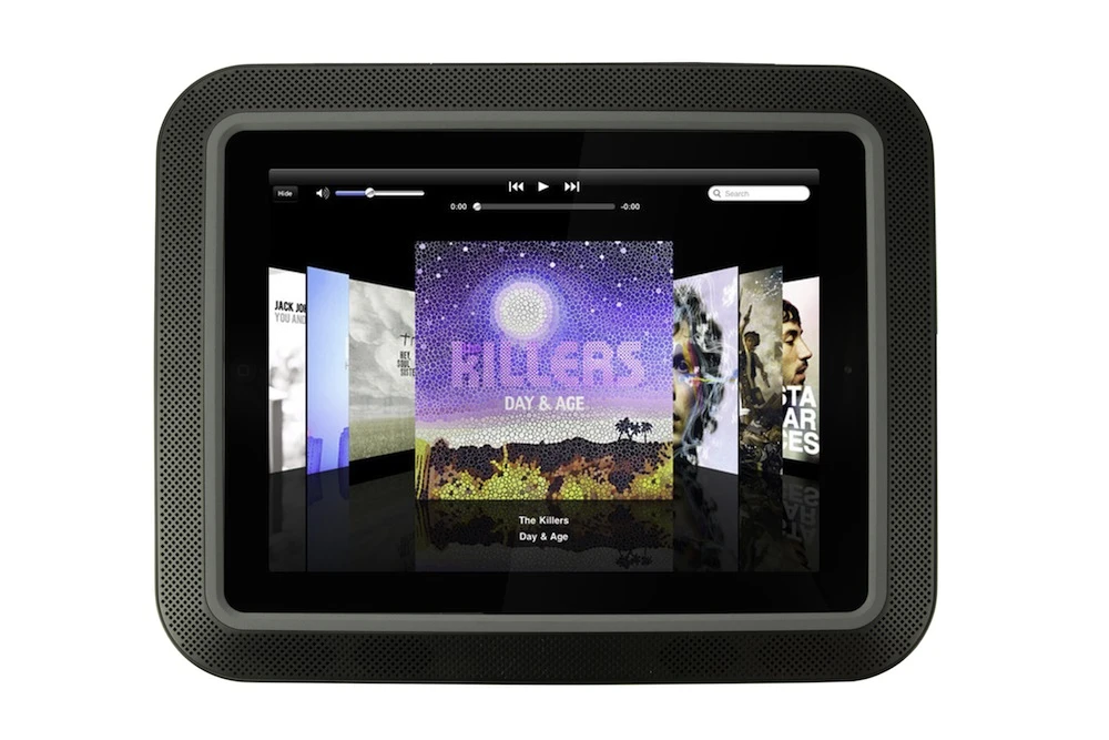 A Digital Signal Processor (DSP) ensures that the 3D stereo expansion works in both landscape and portrait orientations