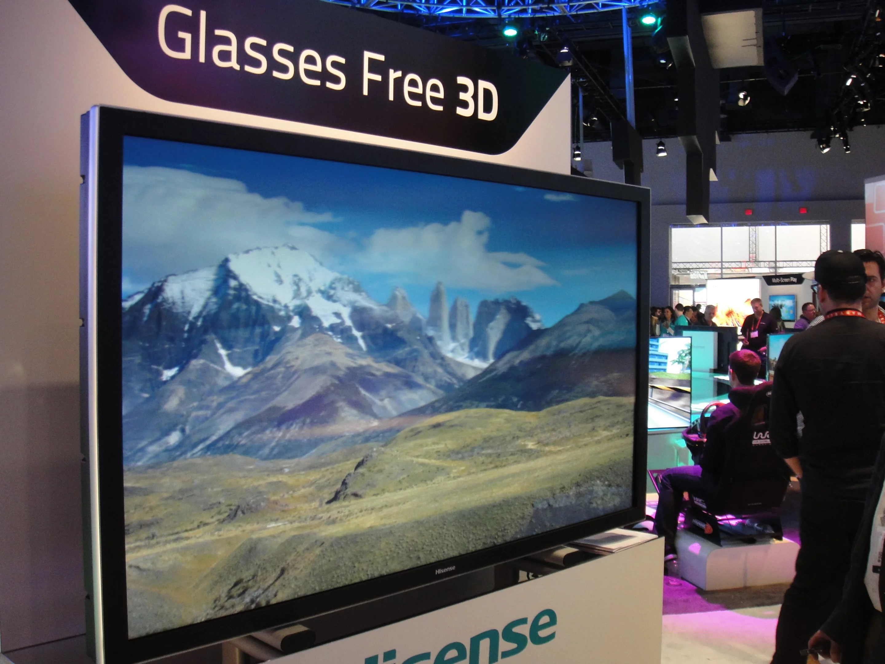 The new 60-inch TV uses an Ultra High Definition (UHD) panel to provide a clear, 3D picture from almost any angle, so multiple viewers can enjoy the 3D effect without needing multiple pairs of glasses