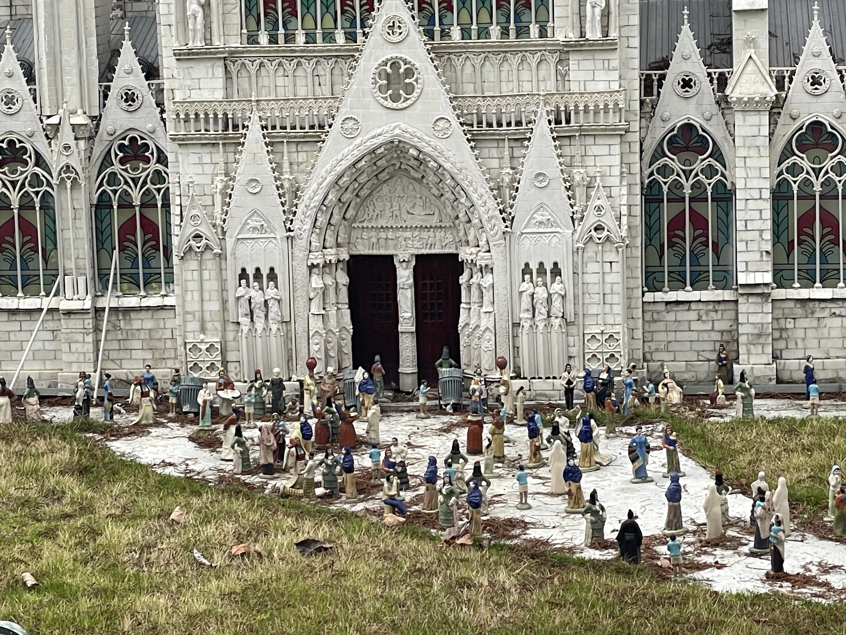 Looks like Notre-Dame was also hosting a Nativity Scene audition at the time