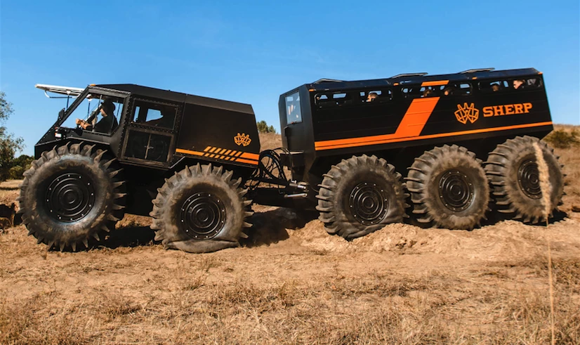 The Ark enjoys precise maneuverability thanks to a three-axis steering system, 10 drive wheels and other technologies