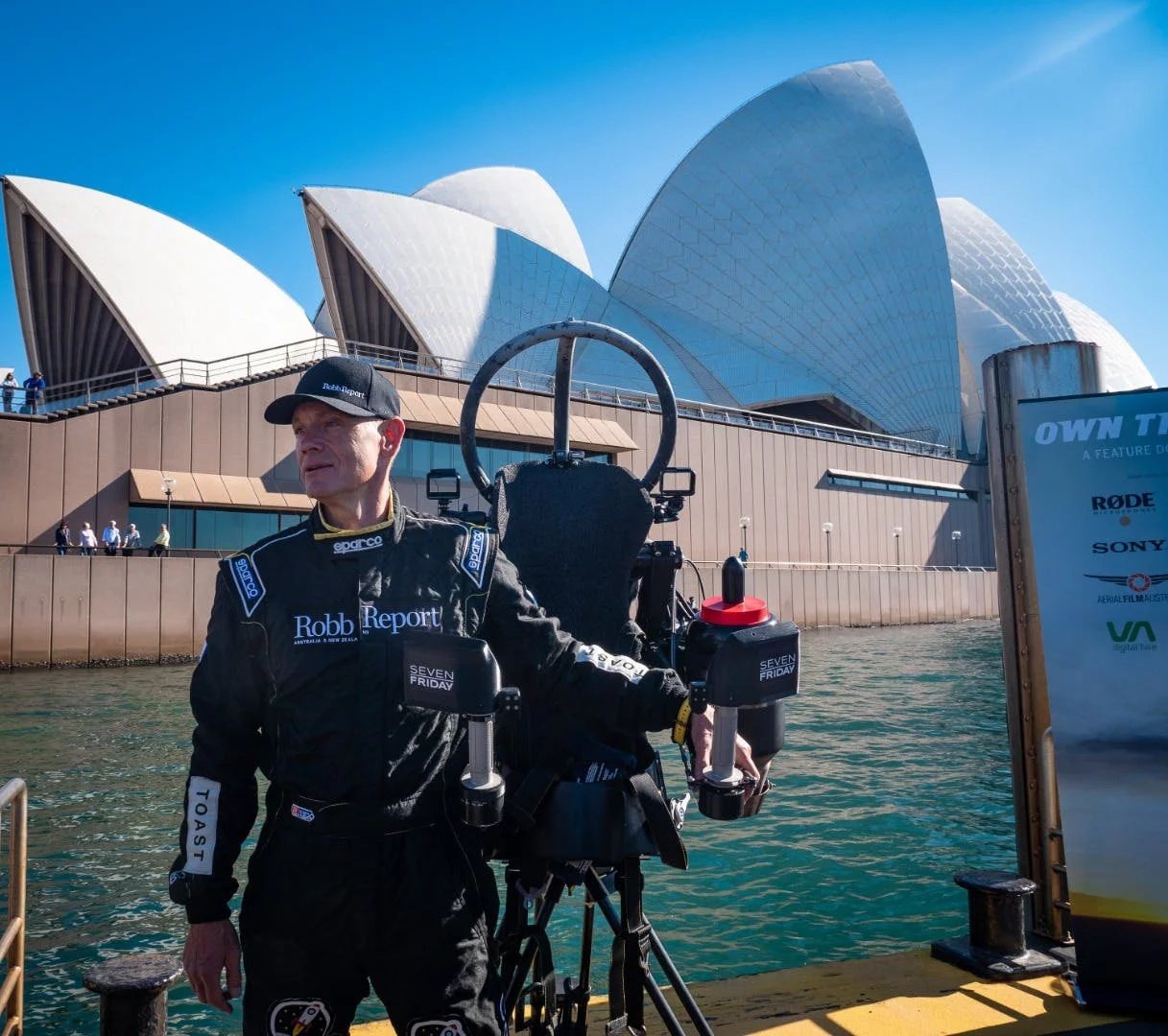 Mayman with the JB-10 Jetpack in front of the Sydney Opera House