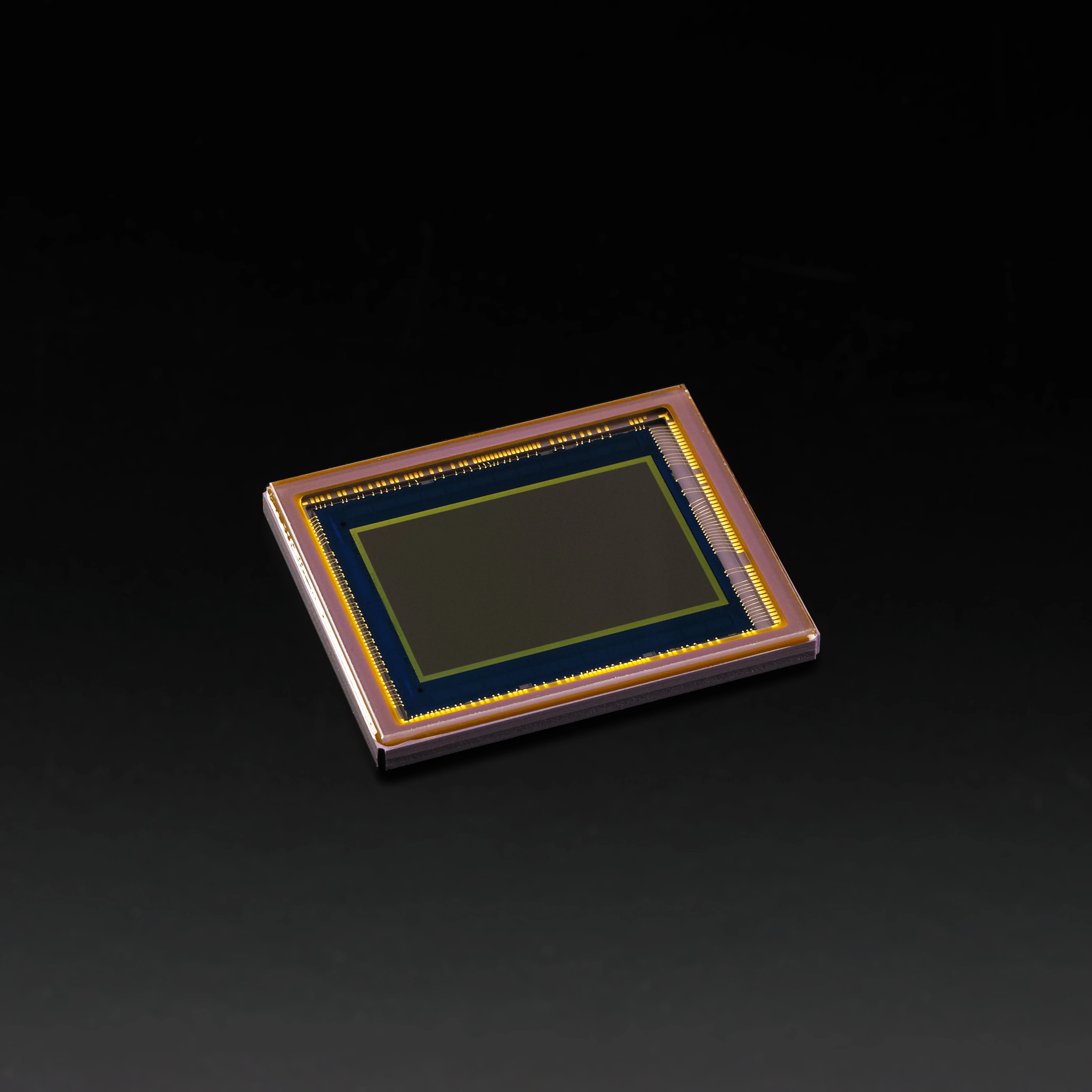 The K-3 sports a new 24 megapixel APS-C (23.5 x 15.6 mm) CMOS sensor