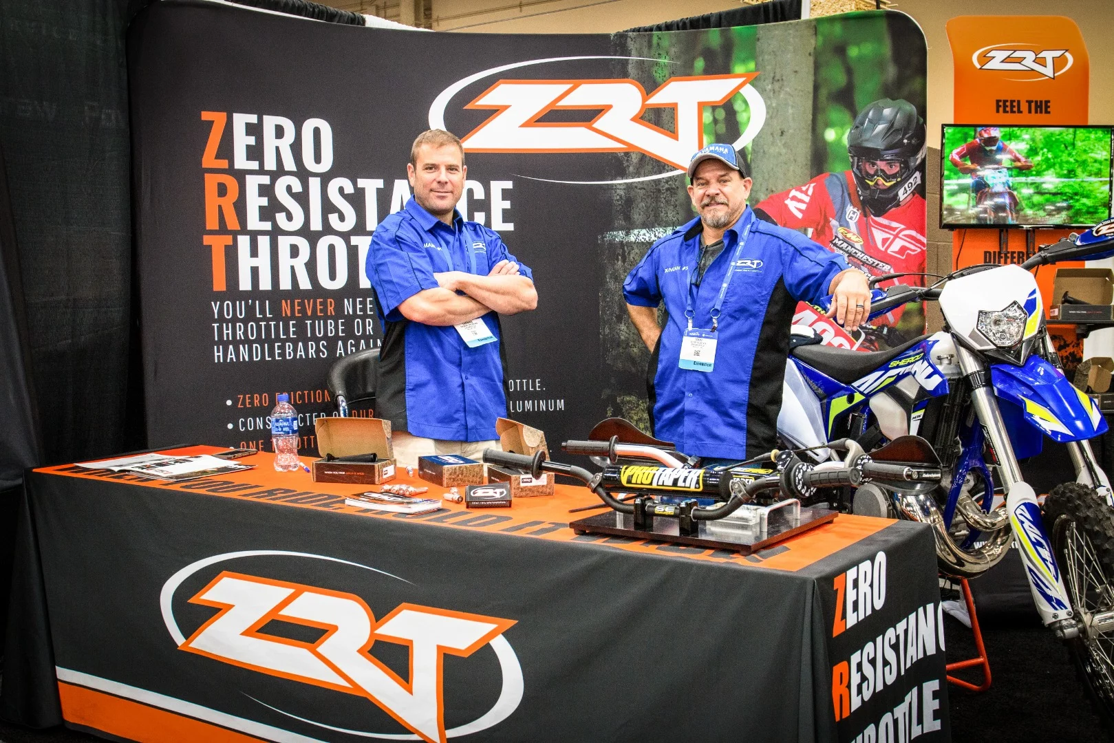 The Zero Resistance Throttle puts a pair of bearings between your throttle tube and handlebar, making for an extremely light and friction-free throttle that doesn't wear against the handlebar