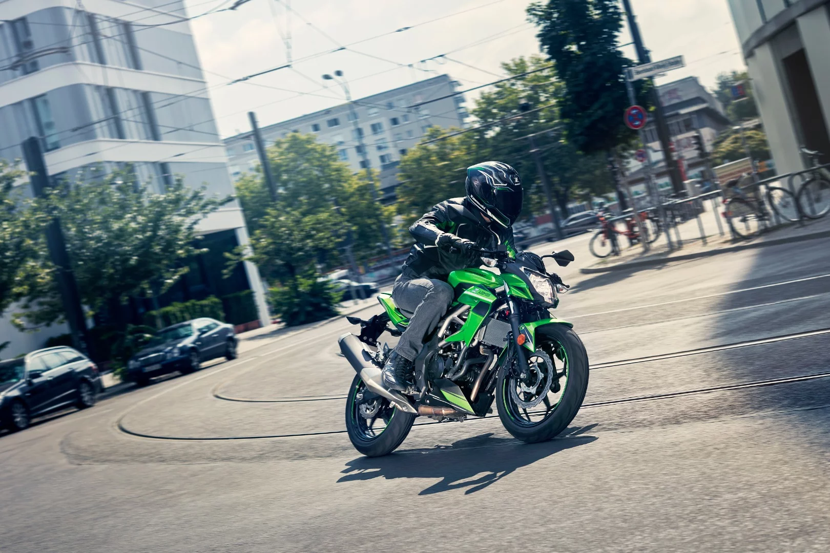 The 2019 Kawasaki Z125 in action