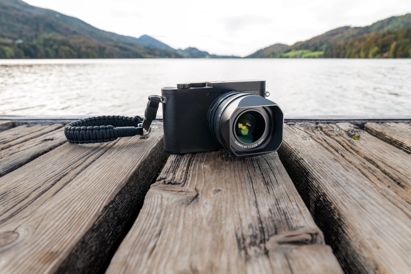 The Q2 Monochrom offers and uncropped focal length of 28 mm at full resolution, along with 35, 50 and 75-mm crops at lower resolutions