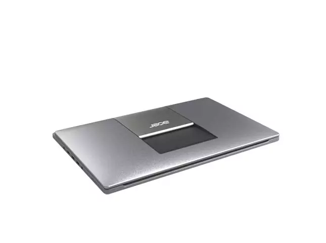 The Acer Aspire R7 in its closed position