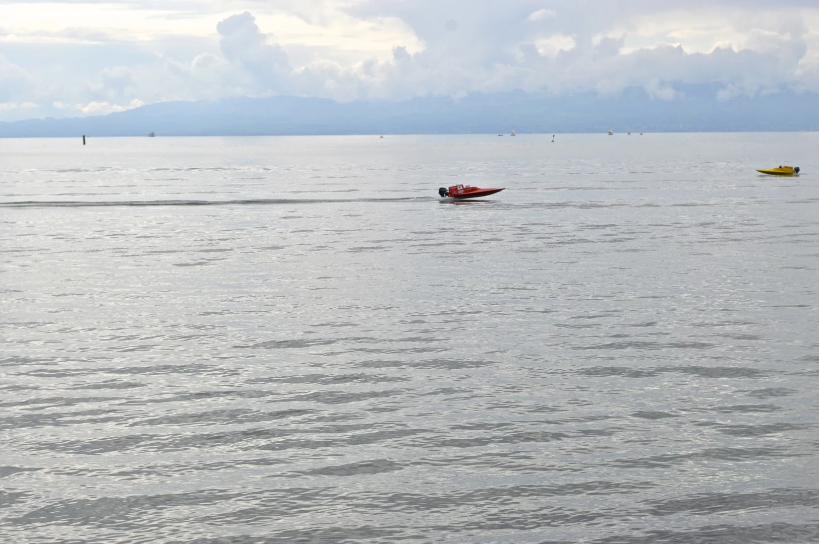 Powerboats take to the Bodensee (Lake Constance)