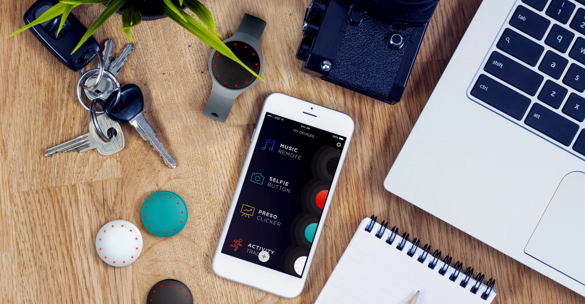 The Misfit Flash Link will be available later this quarter priced at US$20