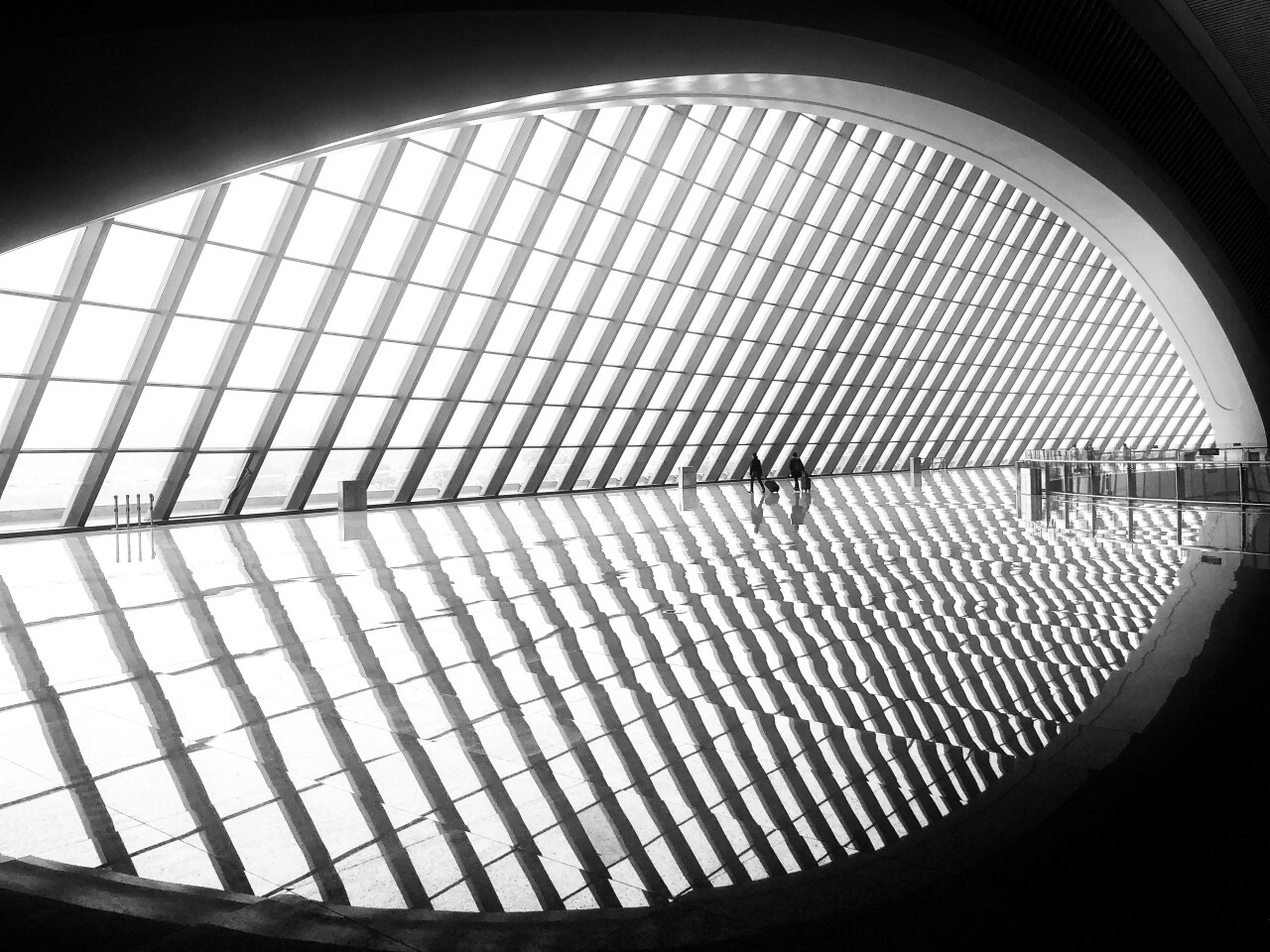 He Zhenhuan won the Mobile category's public vote with his photograph of Chongqing Railway Station in China, which was captured on an iPhone X