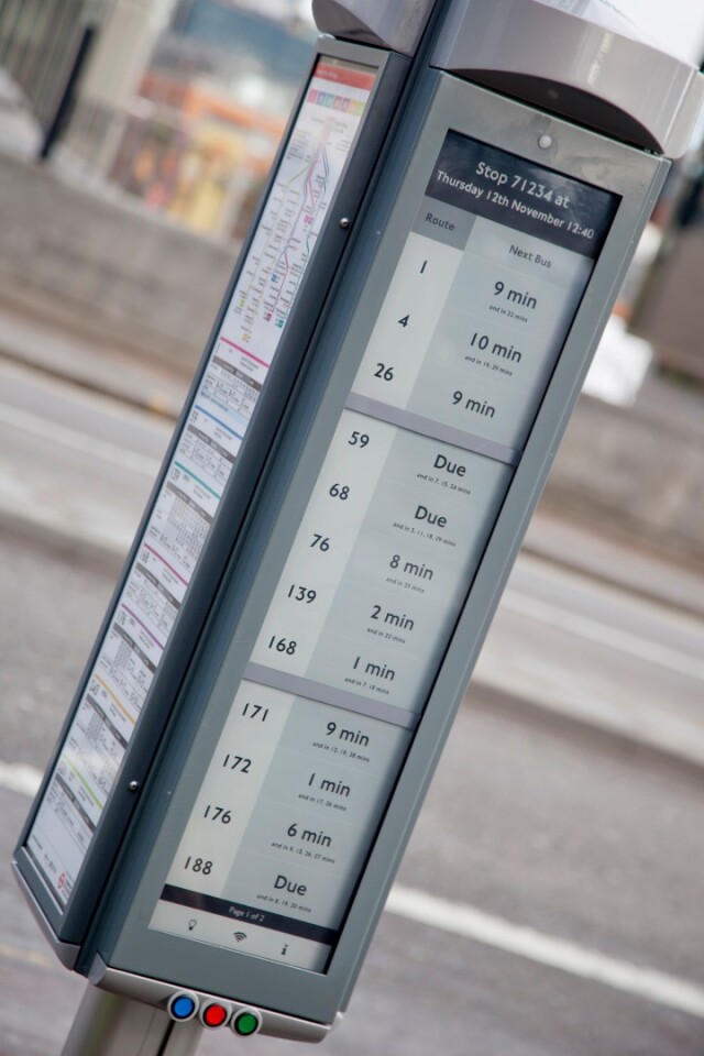 Maps, timetable and arrival times are shown in real time