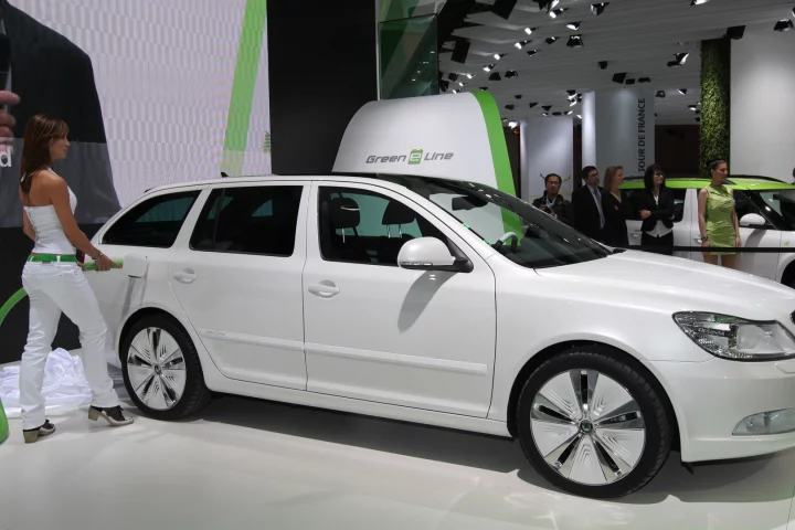 The Skoda Octavia Green E Line unveiled